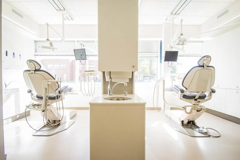 Gum Disease: Early Warning Signs You Should Never Ignore