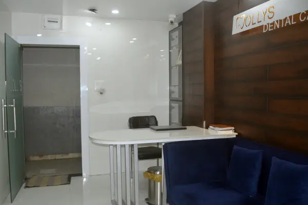 Reception - Jolly's Dental Care